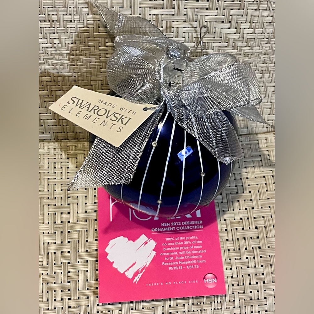 RARE Swarovski Elements Holiday Ornament HSN Cares Collection - Picture 2 of 16